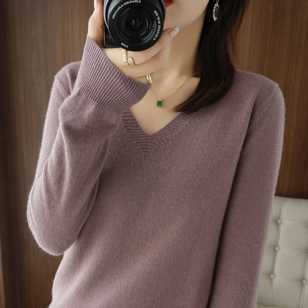 Elegant V Neck Cashmere Pullover With Lace Detail Hollow Out Knit Winter Sweater For Women 2