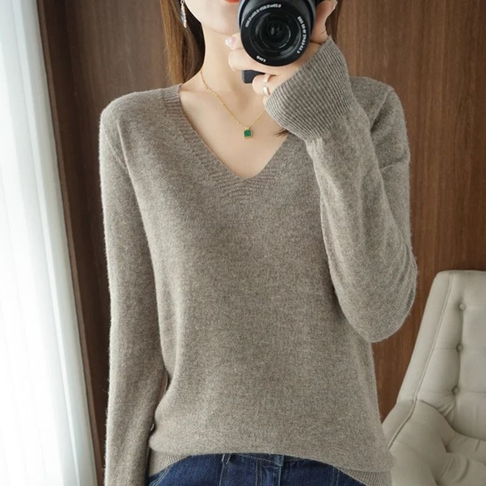 Elegant V Neck Cashmere Pullover With Lace Detail Hollow Out Knit Winter Sweater For Women 3