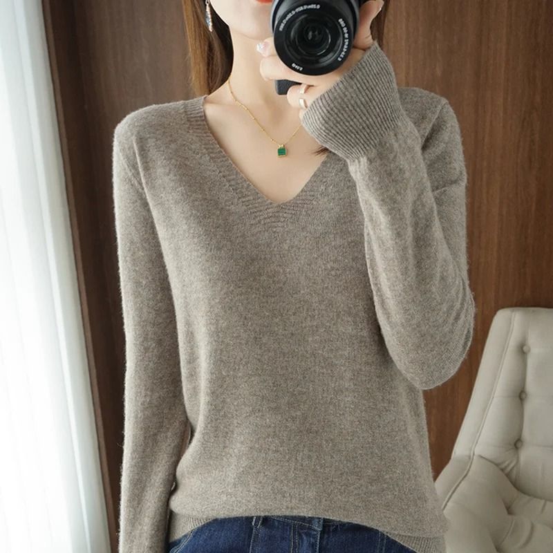 Elegant V Neck Cashmere Pullover With Lace Detail Hollow Out Knit Winter Sweater For Women 3