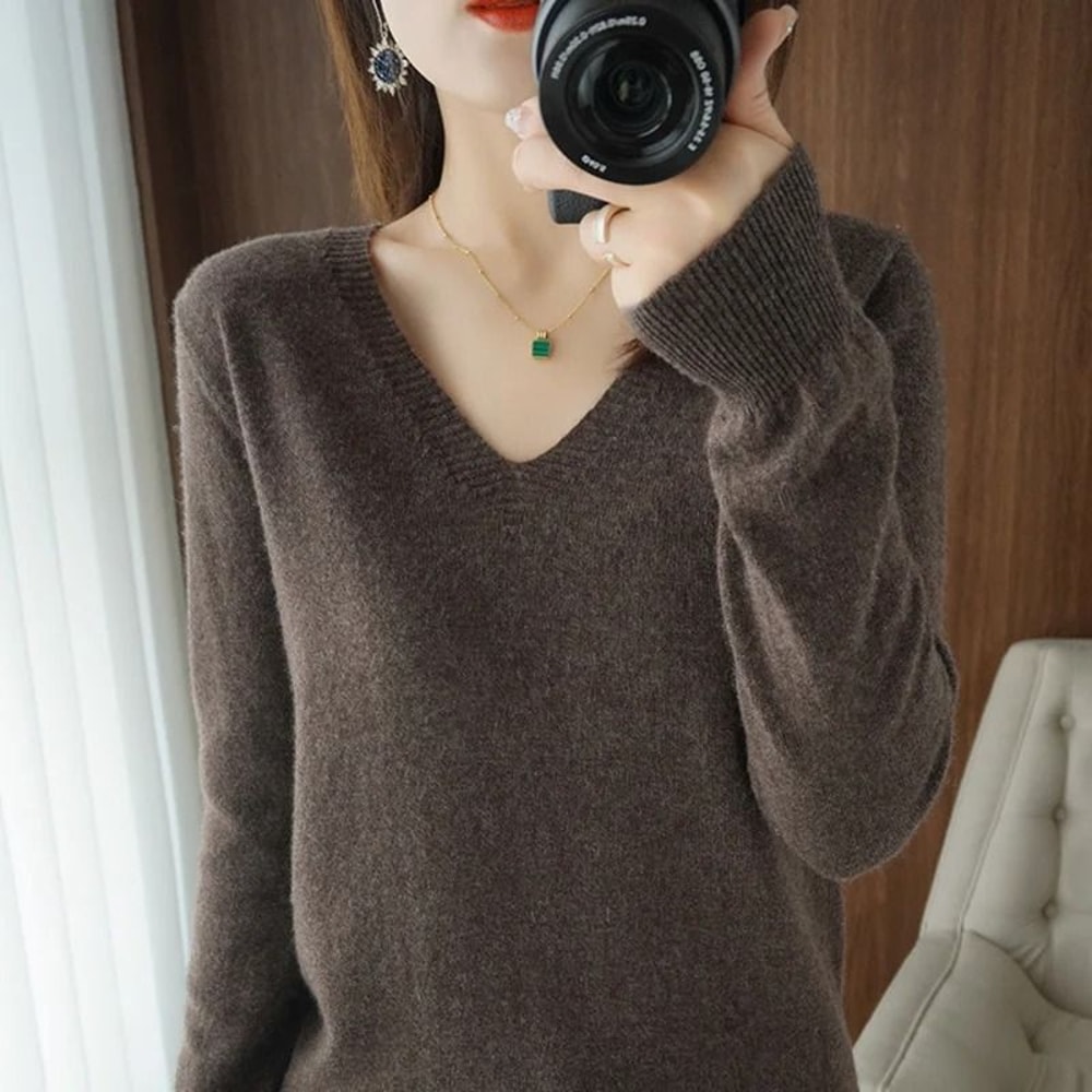 Elegant V Neck Cashmere Pullover With Lace Detail Hollow Out Knit Winter Sweater For Women 5