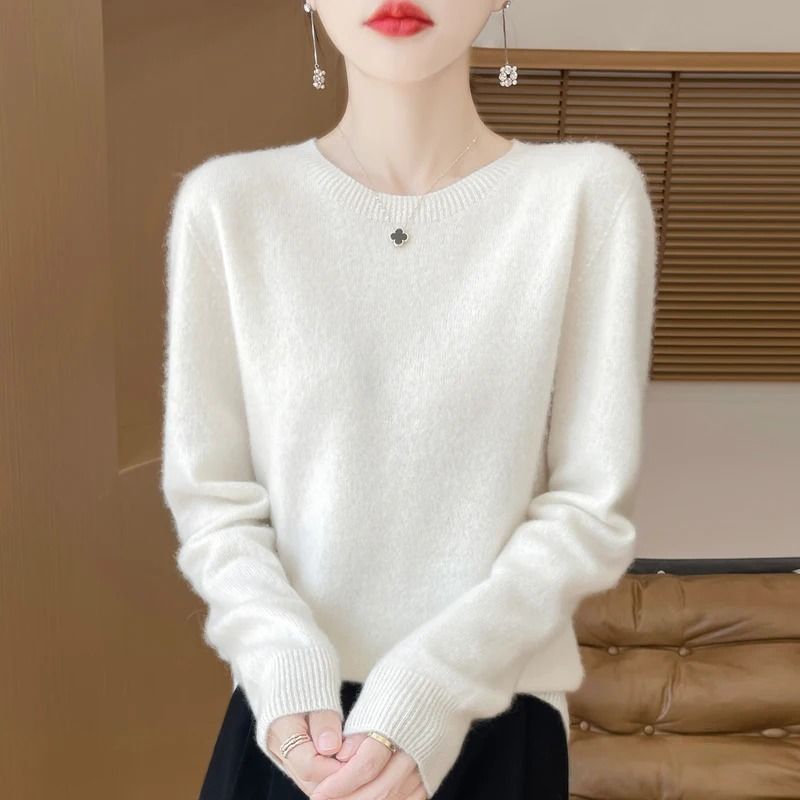 Pure Merino Wool O Neck Pullover Elegant Cashmere Feel Winter Sweater For Women 21