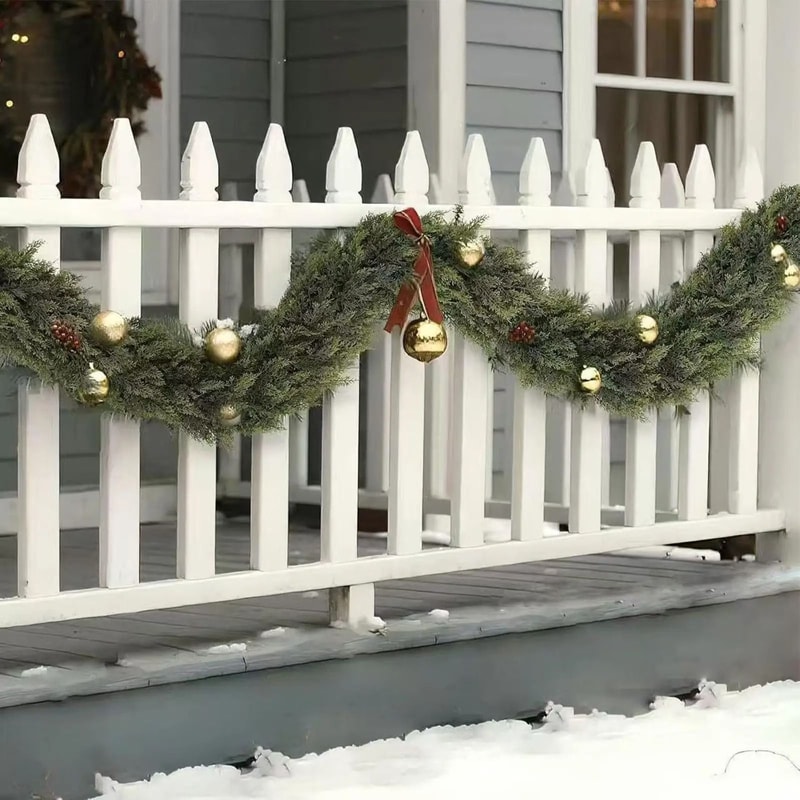 Artificial Pine Christmas Garland 3