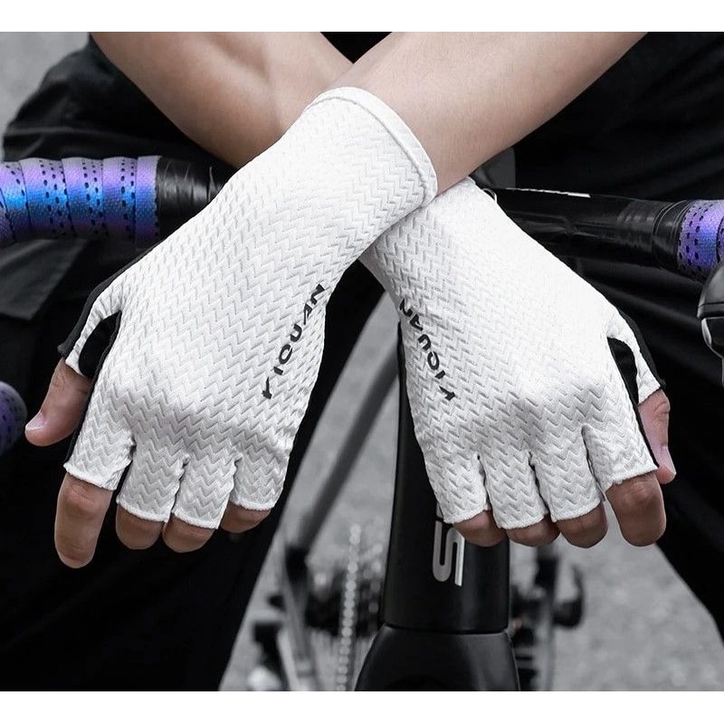Breathable Half Finger Sports Gloves For Cycling And Outdoor Activities 2
