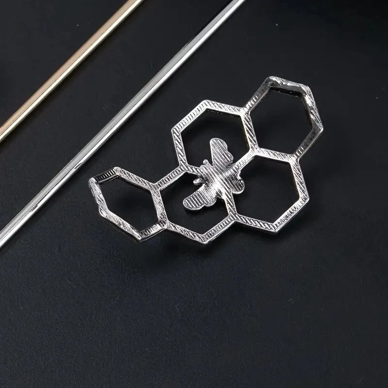 Vintage Geometric Bee Hair Pins Hollow Metal Hair Sticks For Chignon And Buns 2