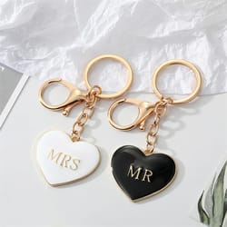 couple heart key chain set black and white alloy keyrings