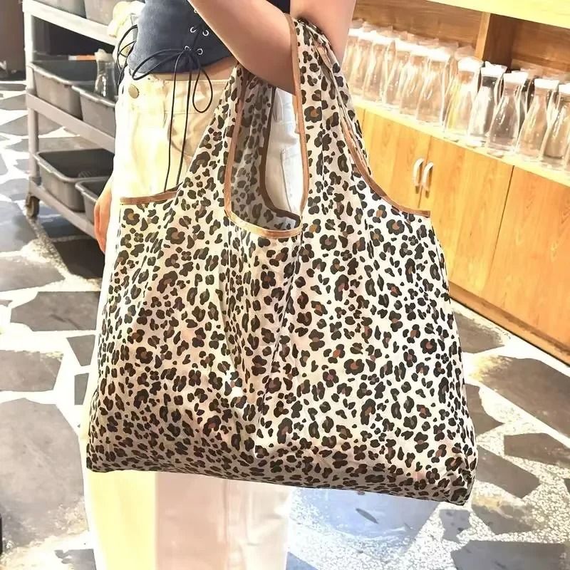 Leopard Print Large Capacity Folding Shopping Bag For Women 1