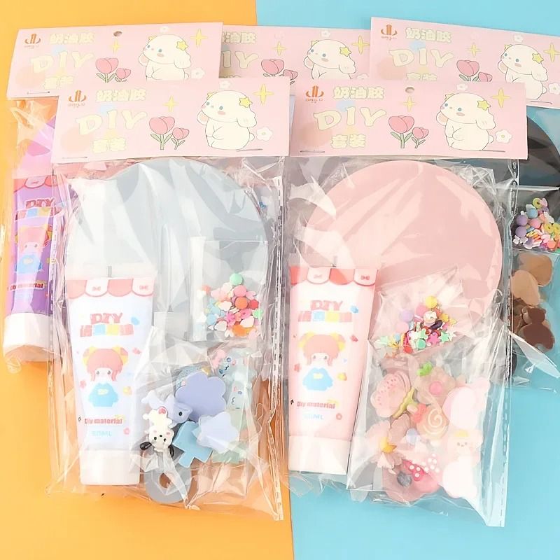 Cute Cartoon Handheld Mirror With Decorative Cream Style Design 1