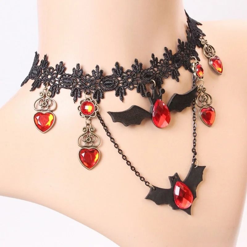 Gothic Style Bat And Heart Pendant Necklace For Costume And Parties 1