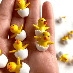 miniature resin chick figurine set for indoor and outdoor decor