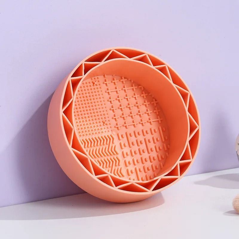 Multi Functional Makeup Brush And Beauty Sponge Cleaning Bowl 8