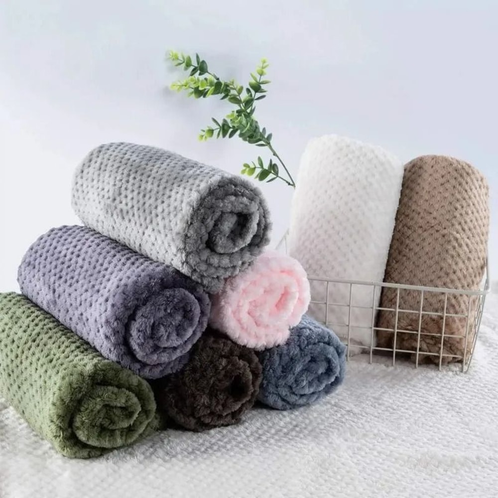 Ultra Soft Fuzzy Fleece Pet Comfort Blanket 4