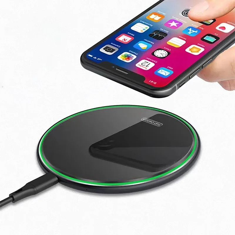 15W Desktop Wireless Charging Pad 2