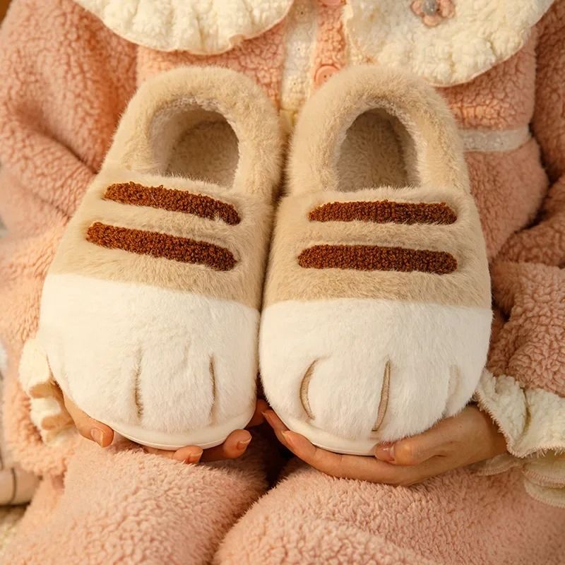 Winter Warm Cat Paw Plush Slippers 0