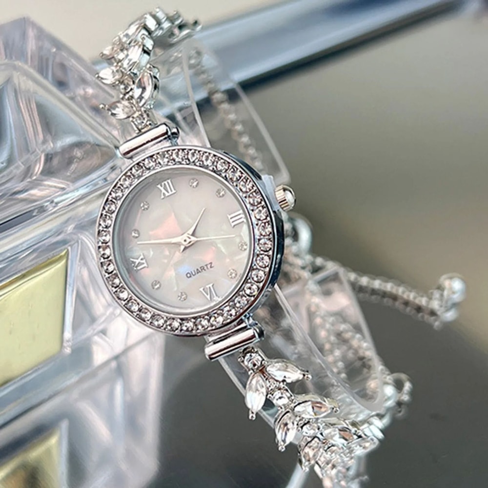 Womens Diamond Inlaid Quartz Crystal Wristwatch 2
