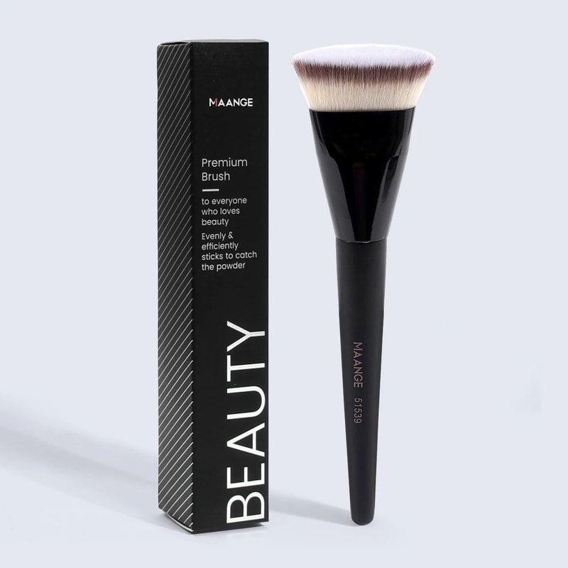 Skin Friendly Flat Head Foundation And Buffing Tool 9