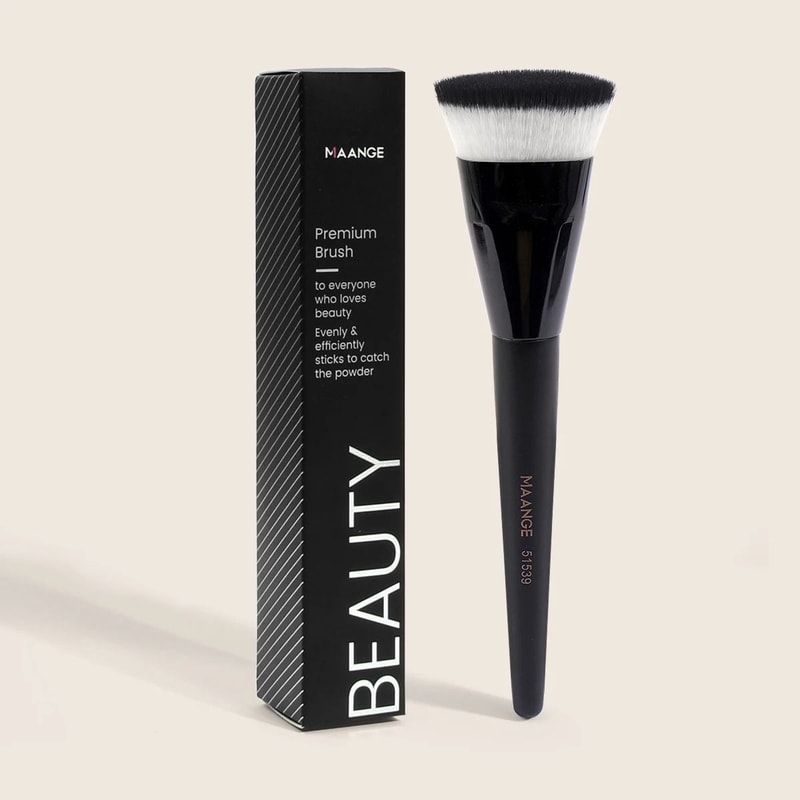 Skin Friendly Flat Head Foundation And Buffing Tool 8