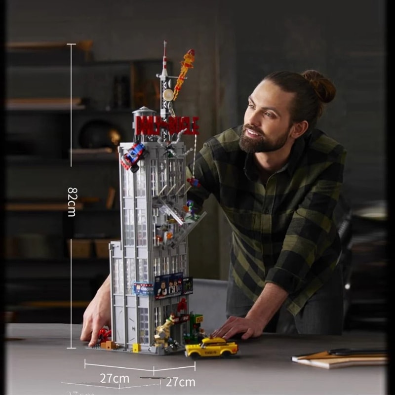 3772 Piece Metropolitan Newspaper Landmark Architectural Ensemble 2