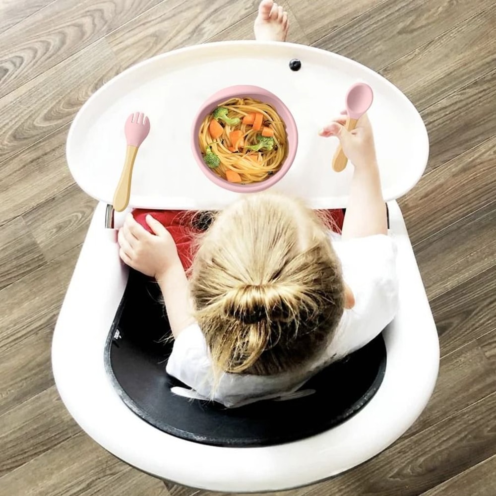 3 Piece Wood And Silicone Kids Feeding Bowl Set 4
