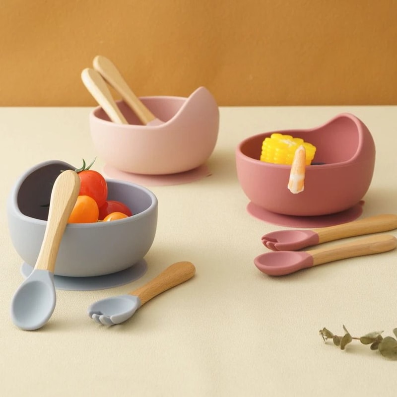 3 Piece Wood And Silicone Kids Feeding Bowl Set 5
