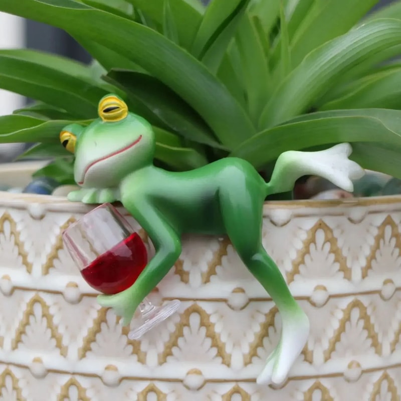 Creative Frog Resin Garden Planter 3