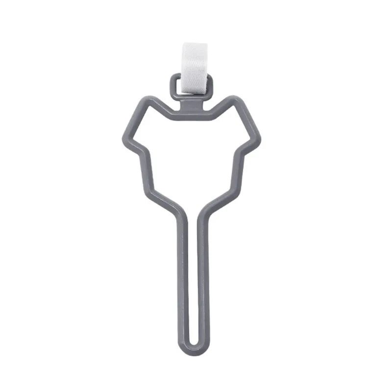 Universal Hands Free Pet Waste Carrier Clip 8