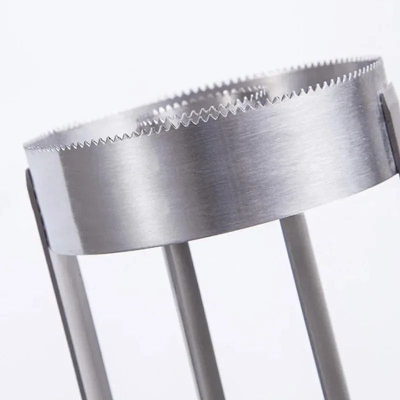 Professional Stainless Steel Pineapple Corer And Slicer 2