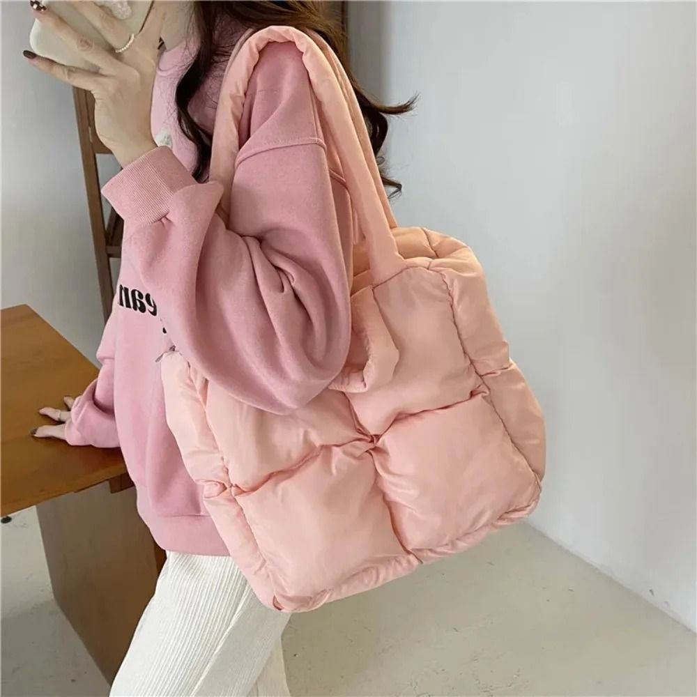 Large Capacity Puffy Quilted Shoulder Tote 0