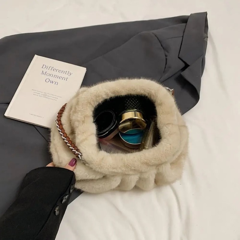 Trendy Soft Faux Fur Pleated Hobo Bag 4