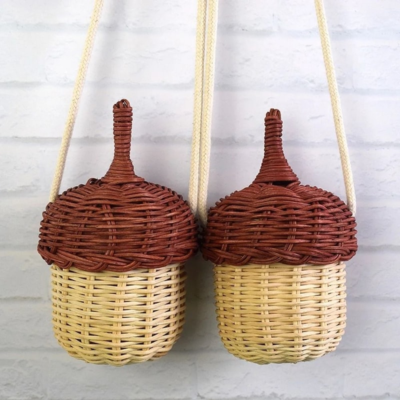 Creative Woven Pinecone Rattan Crossbody Bag 1