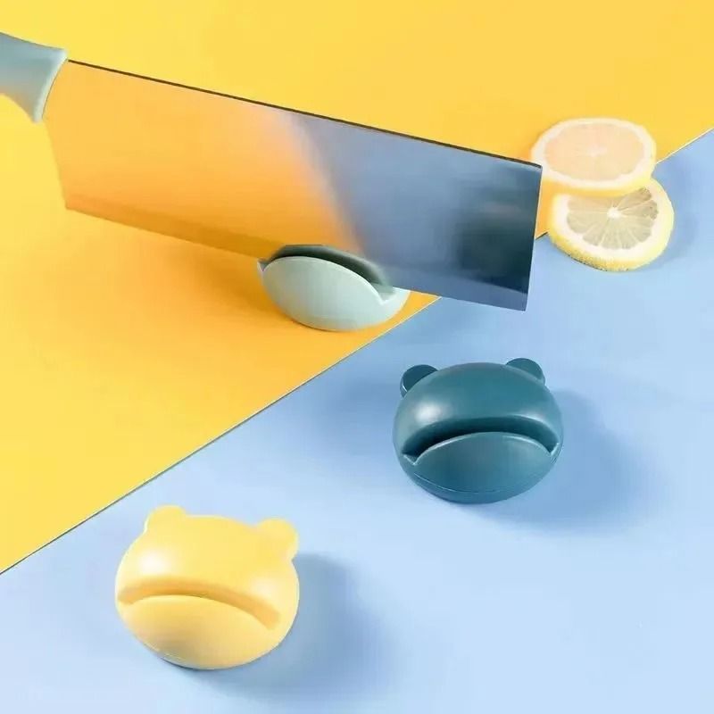 Cartoon Frog Shaped Mini Portable Kitchen Knife Sharpener 2
