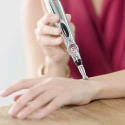 ultra-effective needleless electric laser acupuncture pen – perfect wellness gift