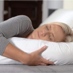 Ultimate Comfort - Orthopedic Side Sleeper Pillow with Ear Hole, Perfect for Fibromyalgia & Arthritis Relief