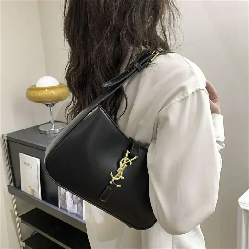 Minimalist Women's Bag, High Design Fashionable Women Bag, Underarm Bag Trendy and Versatile, Large Capacity Quality Bag