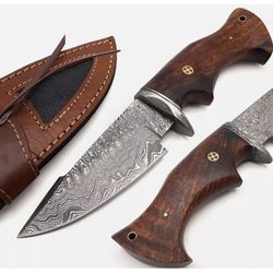 luxury damascus hunting knife – perfect for outdoor adventures