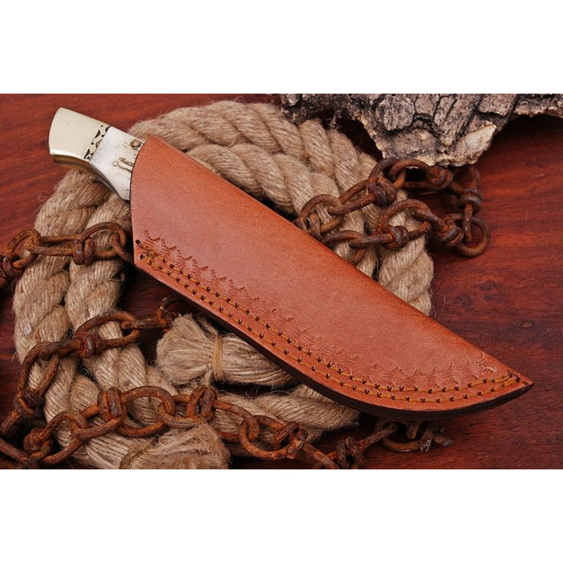 Handmade Twist Damascus Hunting Skinning Knife  Natural Sambar Stag Handle With Brass Bolsters  Fre 2