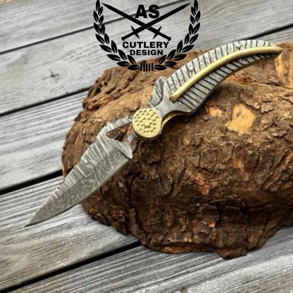 Handmade Personlized Damascus Folding Hunting Knife With Damascus Handle 0