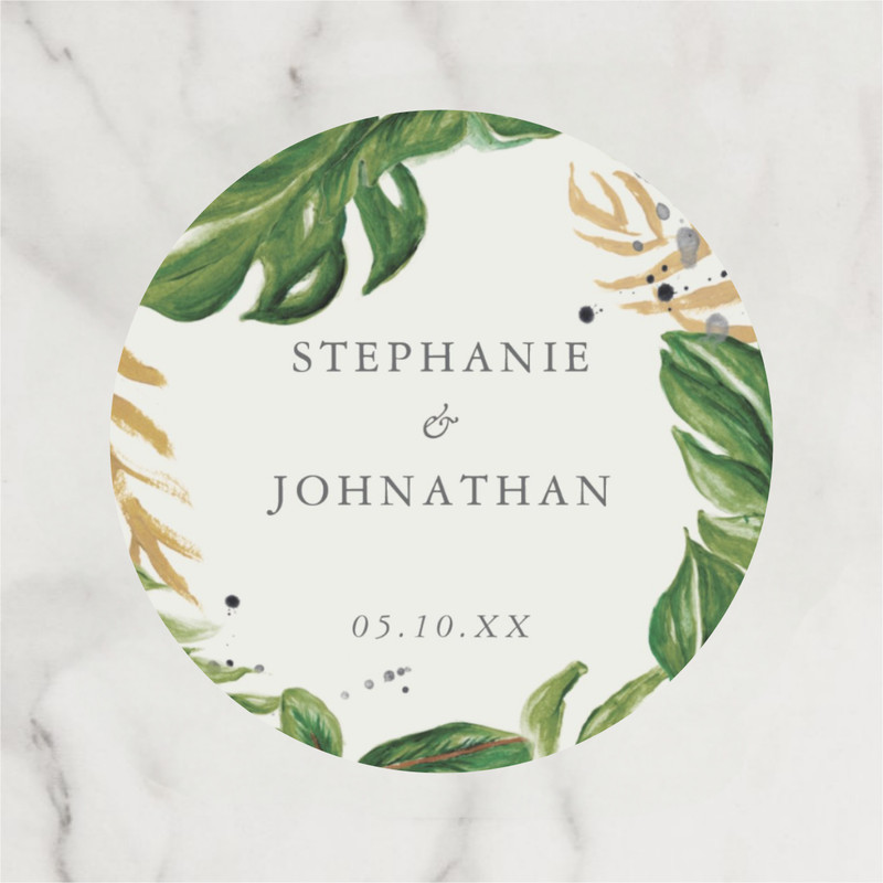 Customized gift labels with personalized stickers for weddings, birthdays, baptisms, parties, and other occasions