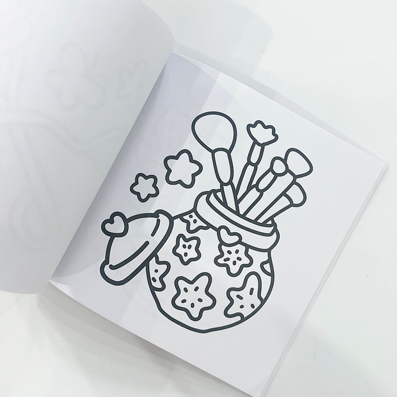 Glow Cosmetics Easy Bold Adult Coloring Book, Cute Design, Ideal Christmas Birthday Party Gift