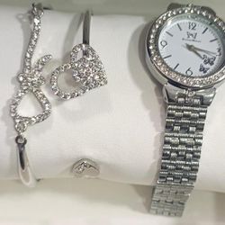 women's silver chain strap watch with barecelate