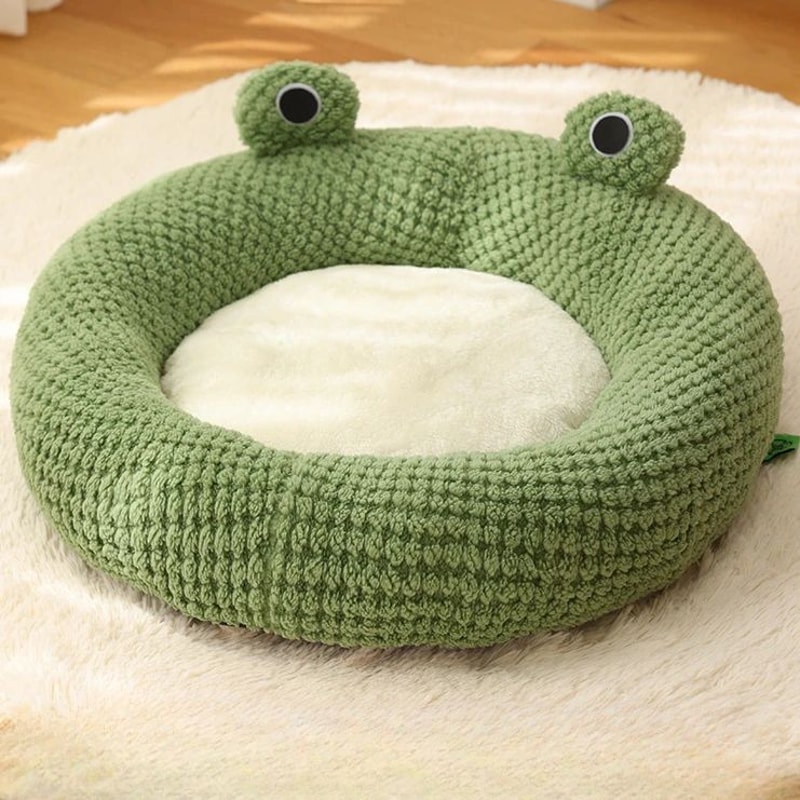 Winter Warm Plush Pet Nest Bed FrogShaped SemiEnclosed Cat Dog House For Puppies And Kittens 3