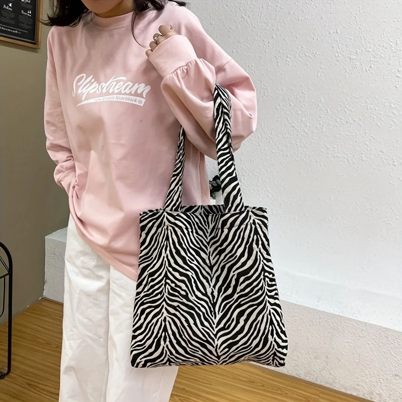 Leopard Print Canvas Tote Crossbody Bag Large Capacity Lightweight Shoulder Bag For Everyday Trave 5