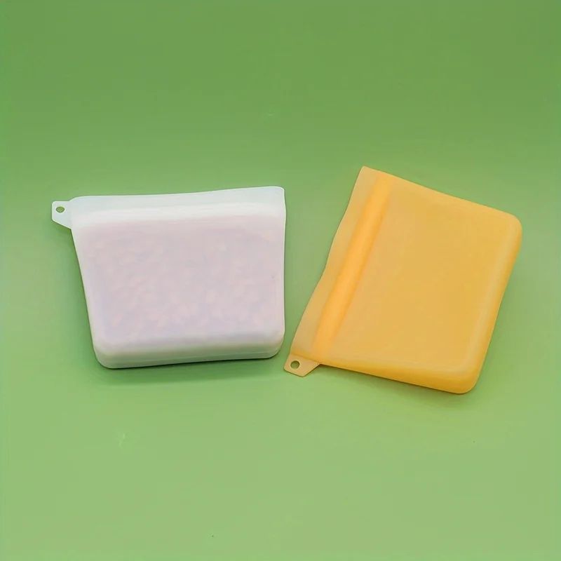 Moisture Resistant Spill Proof Pet Treat Pouch With Carry Loop Portable Dog Snack Storage For Hiki 3