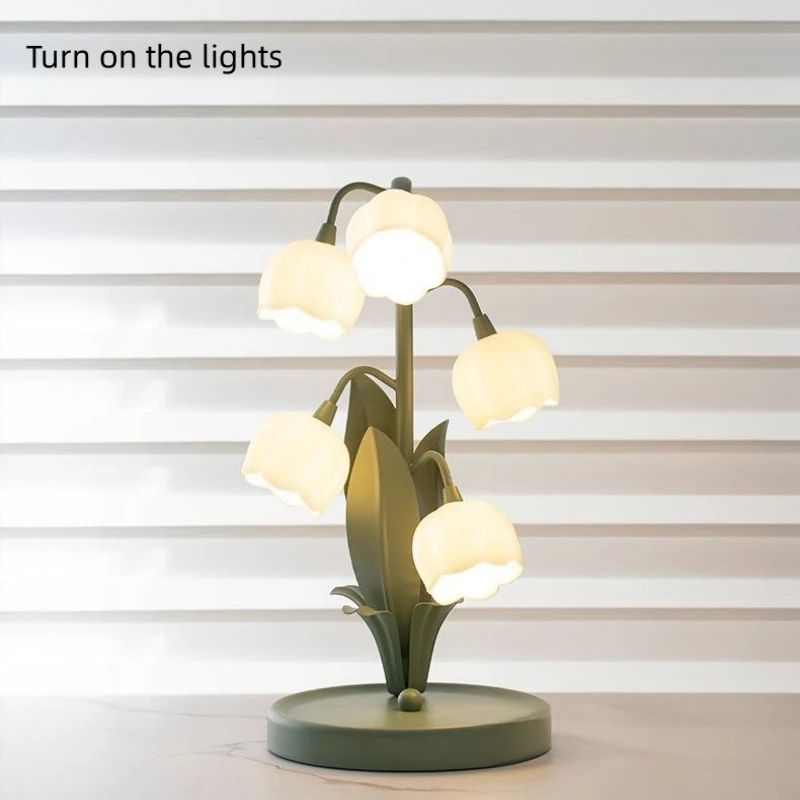 Vintage Floral Lily Table Lamp With 5 Lights US Plug G4 LED Nightstand Lamp For Bedroom Living Room 2