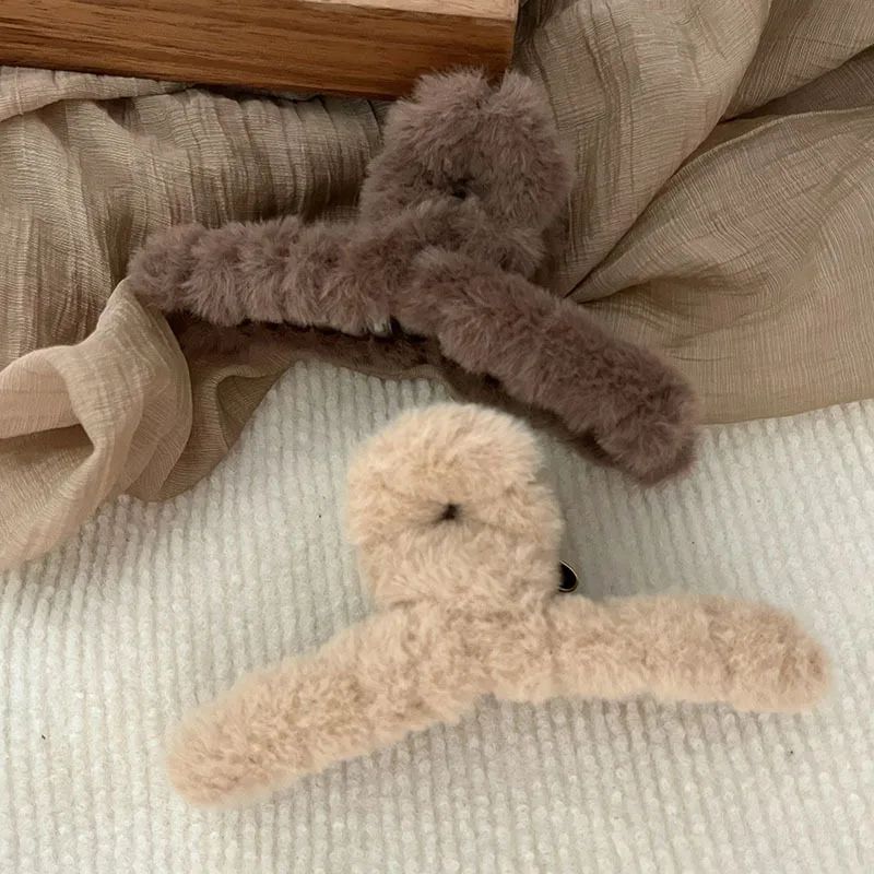 Elegant Plush Hair Clip Claw Extra Large Korean Faux Rabbit Fur Hair Grab For Women Soft Cute Fash 3