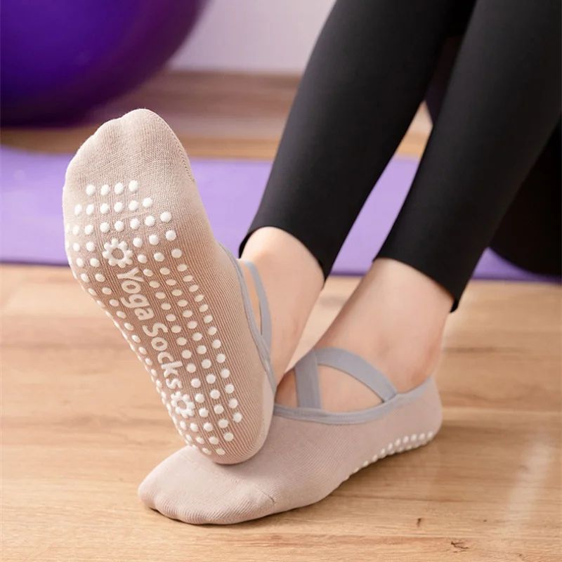 Professional Womens Backless Yoga Socks Silicone AntiSlip Ballet Pilates Grip Socks 2