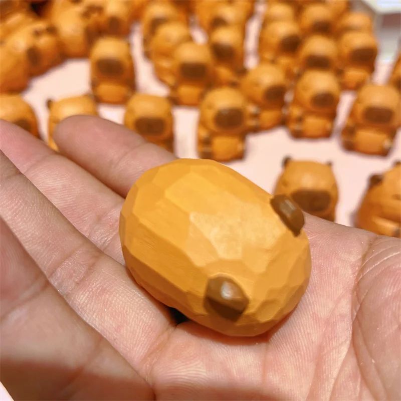 Cute Wooden Capybara Figurine Solid Wood Carved Animal Desk Home Decor 3