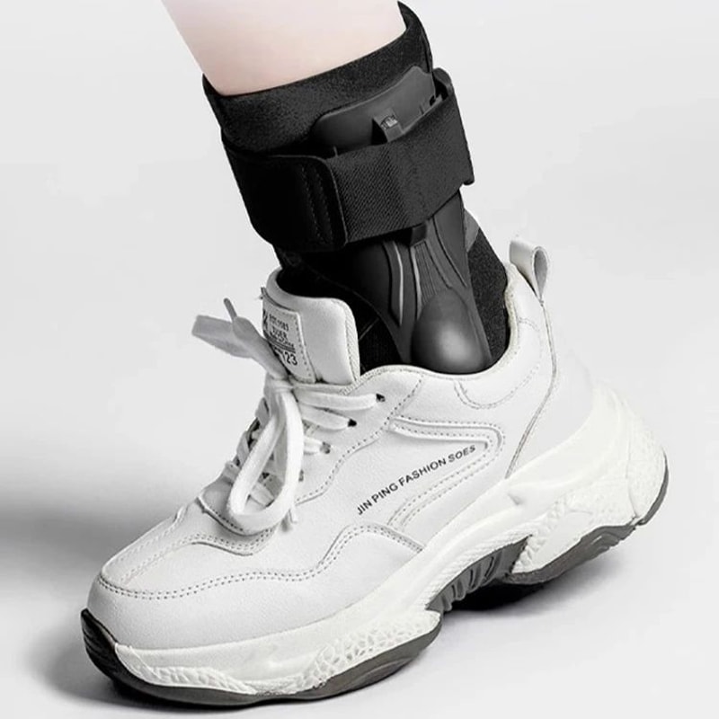 StabiliStep Ankle Brace With Side Stabilizers Adjustable Sprain Support Tendonitis Recovery Splin 1