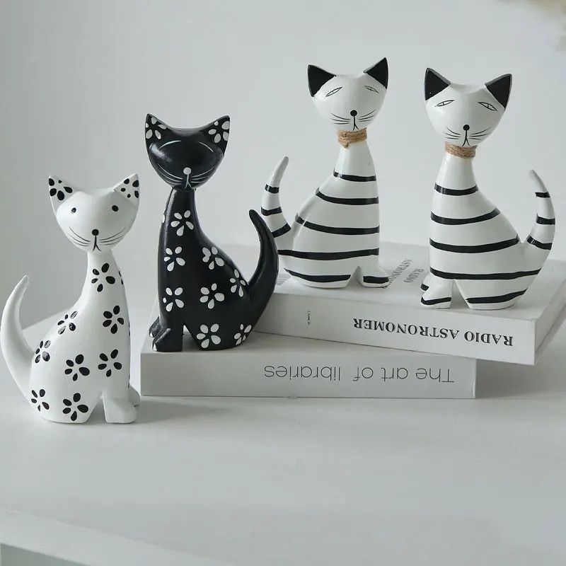 Nordic Wooden Cat Couple Ornament Striped Kitten Desktop Decoration 2