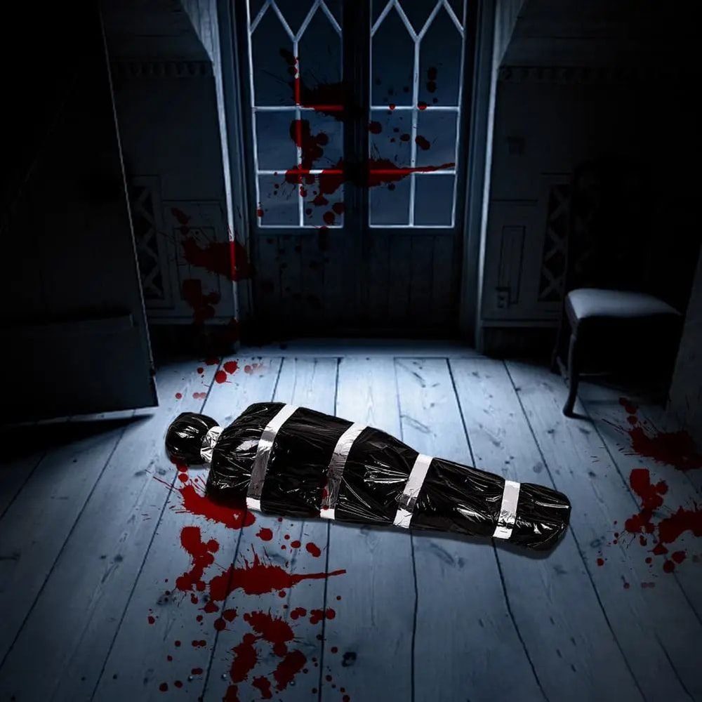 Realistic Bloody Corpse Halloween Hanging Prop Haunted House Dead Victim Decoration 5