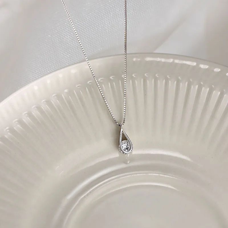 925 Sterling Silver Zircon Water Drop Necklace Minimalist Geometric Collarbone Chain For Women 4